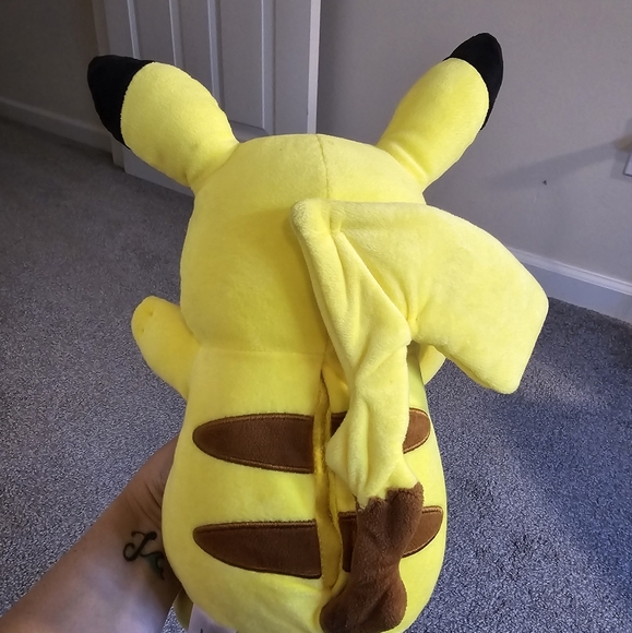 Pokémon Plush Light Up 2021 - Picture 2 of 7